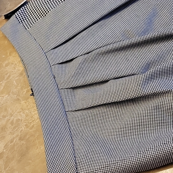 Club Monaco two-tone houndstooth plaid Benellie Skirt, Sz 10 - Picture 5 of 15